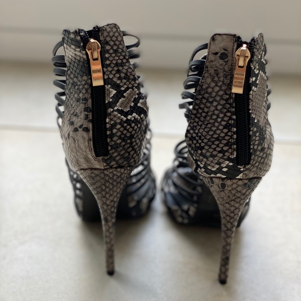 Women heels - Picture 7 of 8